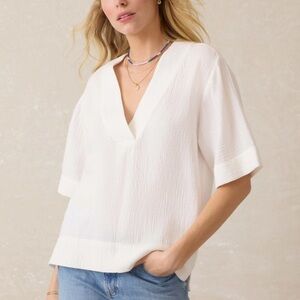 Faherty White Textured V-Neck Blouse - NWOT